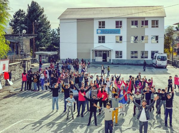Kurtuluş Özgür Kaya Taşdelen Ortaokulu Fotoğrafı